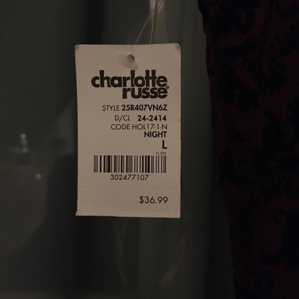 Dress - Picture 3 of 4